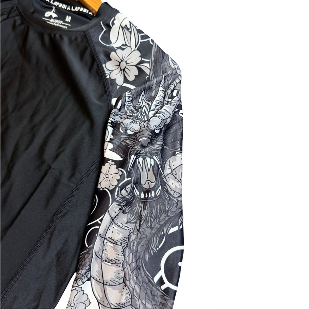 LAFROI Burst Compression Rash Guard | NWT | Medium | UPF 50+ - Picture 7 of 10